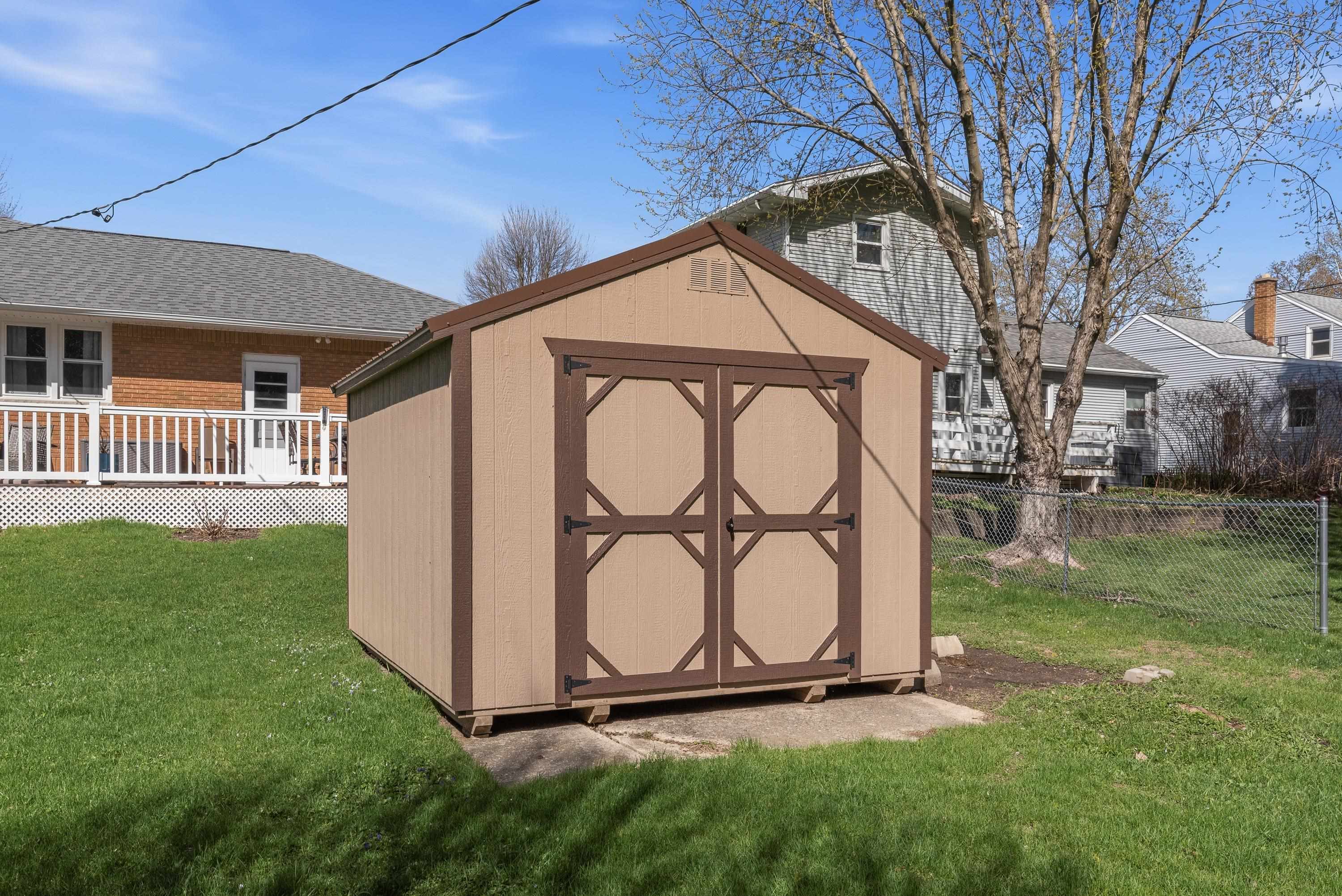 809 Grove Beaver Dam Beaver Dam, WI 53916 - Photo 24 of 33