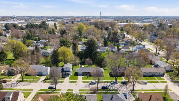 $340,000 | 809 Grove Beaver Dam, Beaver Dam, WI 53916