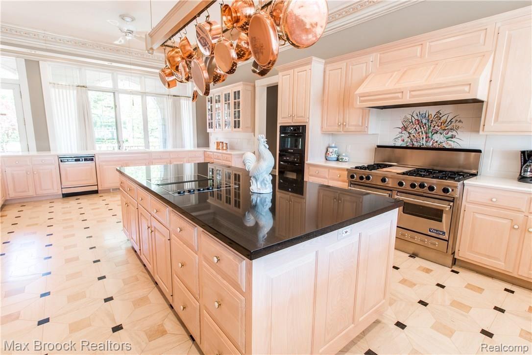 1855 Rathmor Road Bloomfield Hills, MI 48304 - Photo 21 of 49 IMG_8121-HDR.jpg