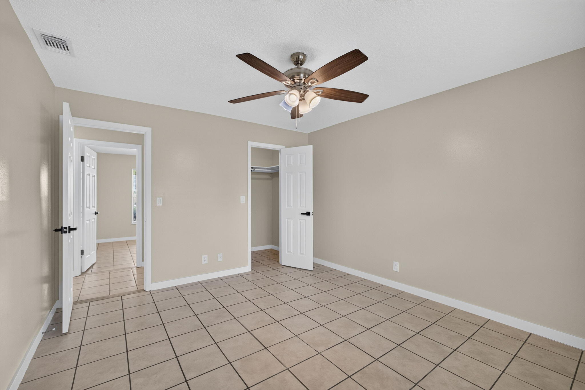 8697 Southeast Hobe Ridge Avenue Hobe Sound, FL 33455 - Photo 20 of 32 21-web-or-mls-5D1A6307