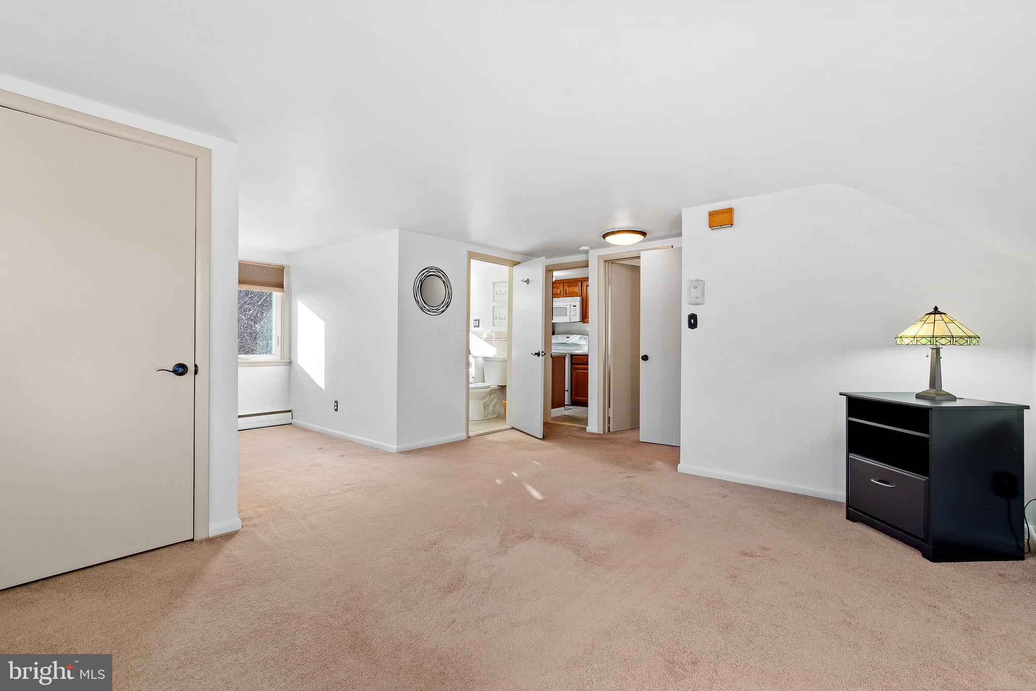 2900 Ridge Road Windsor Mill, MD 21244 - Photo 21 of 37 Apartment living room