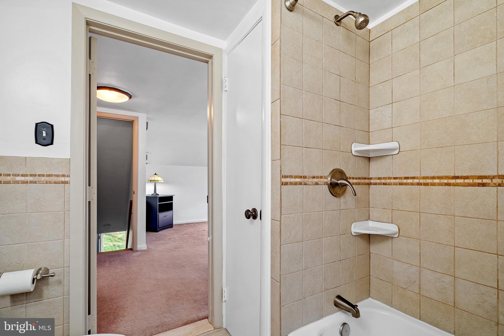 2900 Ridge Road Windsor Mill, MD 21244 - Photo 24 of 37 Apartment bathroom