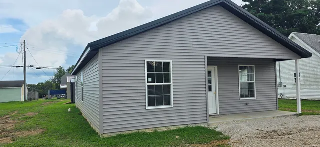 $144,900 | 707 Durbin Street, Bicknell, IN 47512