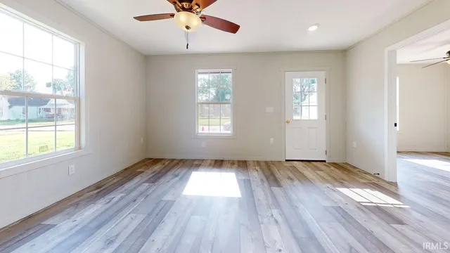 $144,900 | 707 Durbin Street, Bicknell, IN 47512