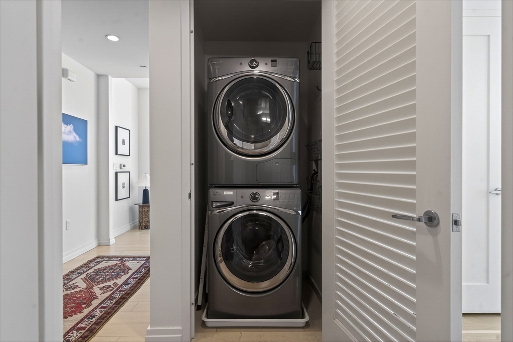 1 Franklin Street, Unit 1408 Boston, MA 02110 - Photo 25 of 37