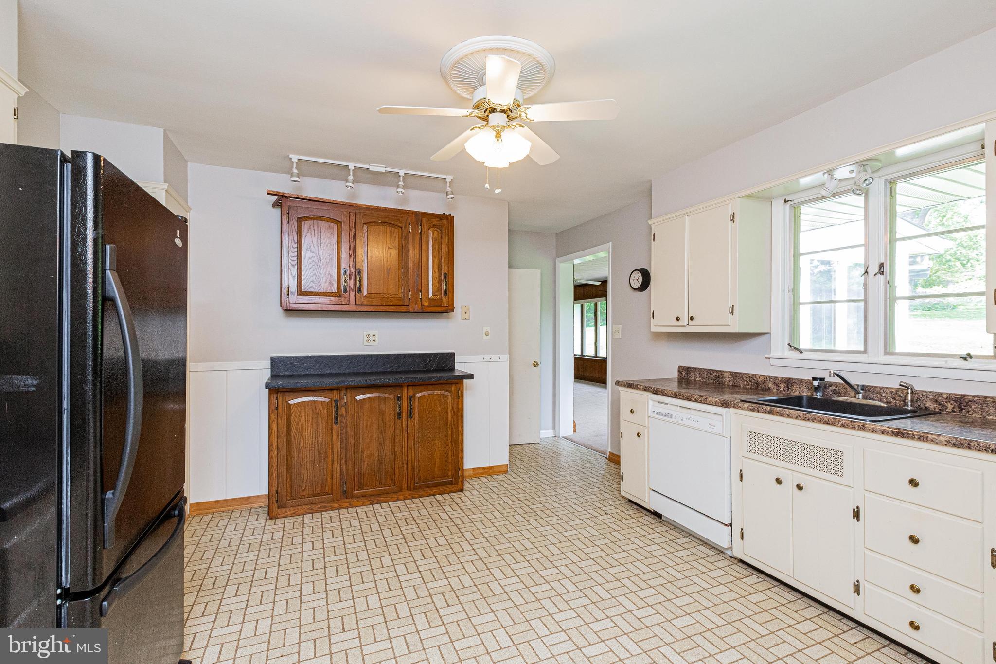 3917 Macalpine Road Ellicott City, MD 21042 - Photo 11 of 40