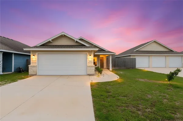 $420,000 | 1533 Oak Hill Drive, Corpus Christi, TX 78418