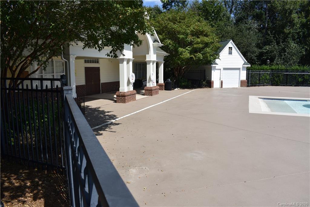 18605 Ruffner Drive, Unit 3B Cornelius, NC 28031 - Photo 32 of 37
