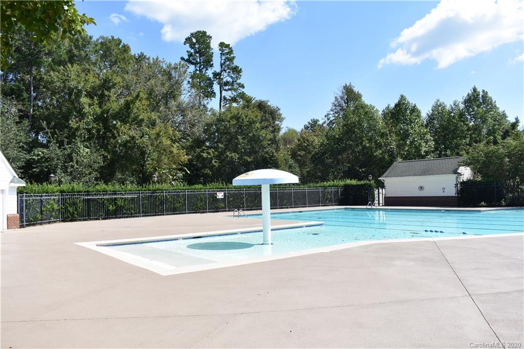18605 Ruffner Drive, Unit 3B Cornelius, NC 28031 - Photo 33 of 37