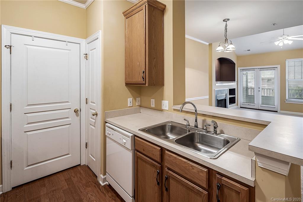 18605 Ruffner Drive, Unit 3B Cornelius, NC 28031 - Photo 6 of 37