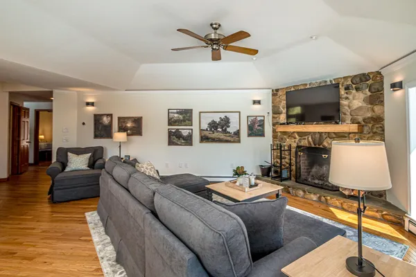 $875,000 | 20 Hochland Drive, Bartlett, NH 03845