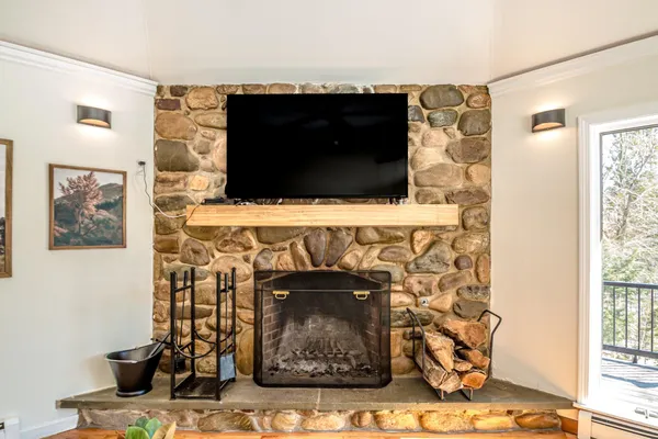 $875,000 | 20 Hochland Drive, Bartlett, NH 03845