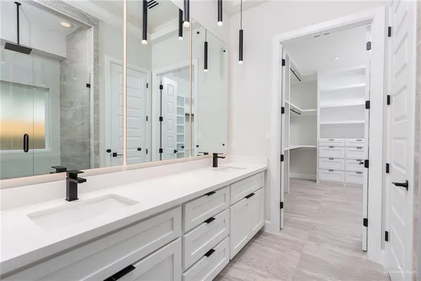 $3,700 | 9806 North 24th Lane, McAllen, TX 78504