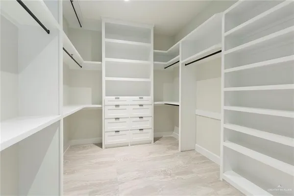 $3,700 | 9806 North 24th Lane, McAllen, TX 78504