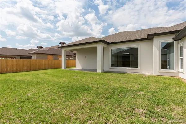 $3,700 | 9806 North 24th Lane, McAllen, TX 78504
