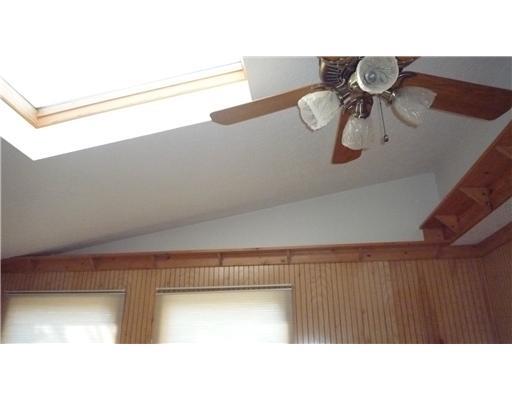 2301 Old Greentree Road Carnegie, PA 15106 - Photo 4 of 17 Sunroom.