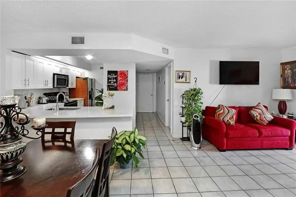 $2,150 | 8640 Southwest 212th Street, Unit 303, Cutler Bay, FL 33189