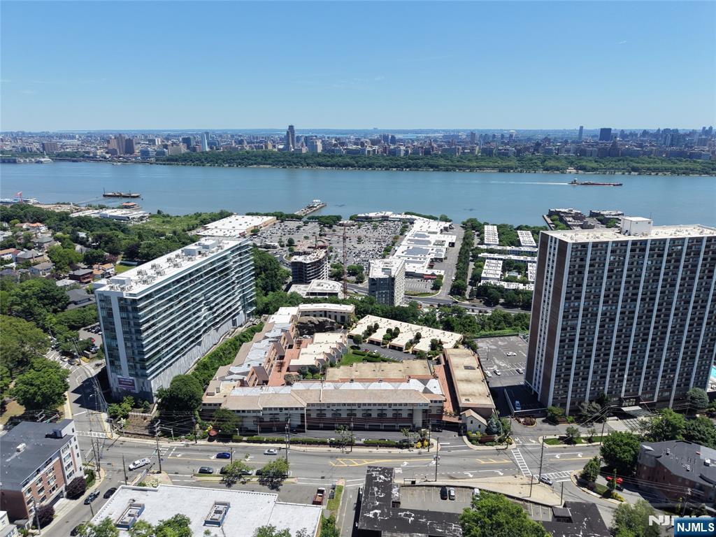 300 Gorge Road, Unit 2 Cliffside Park, NJ 07010 - Photo 43 of 43