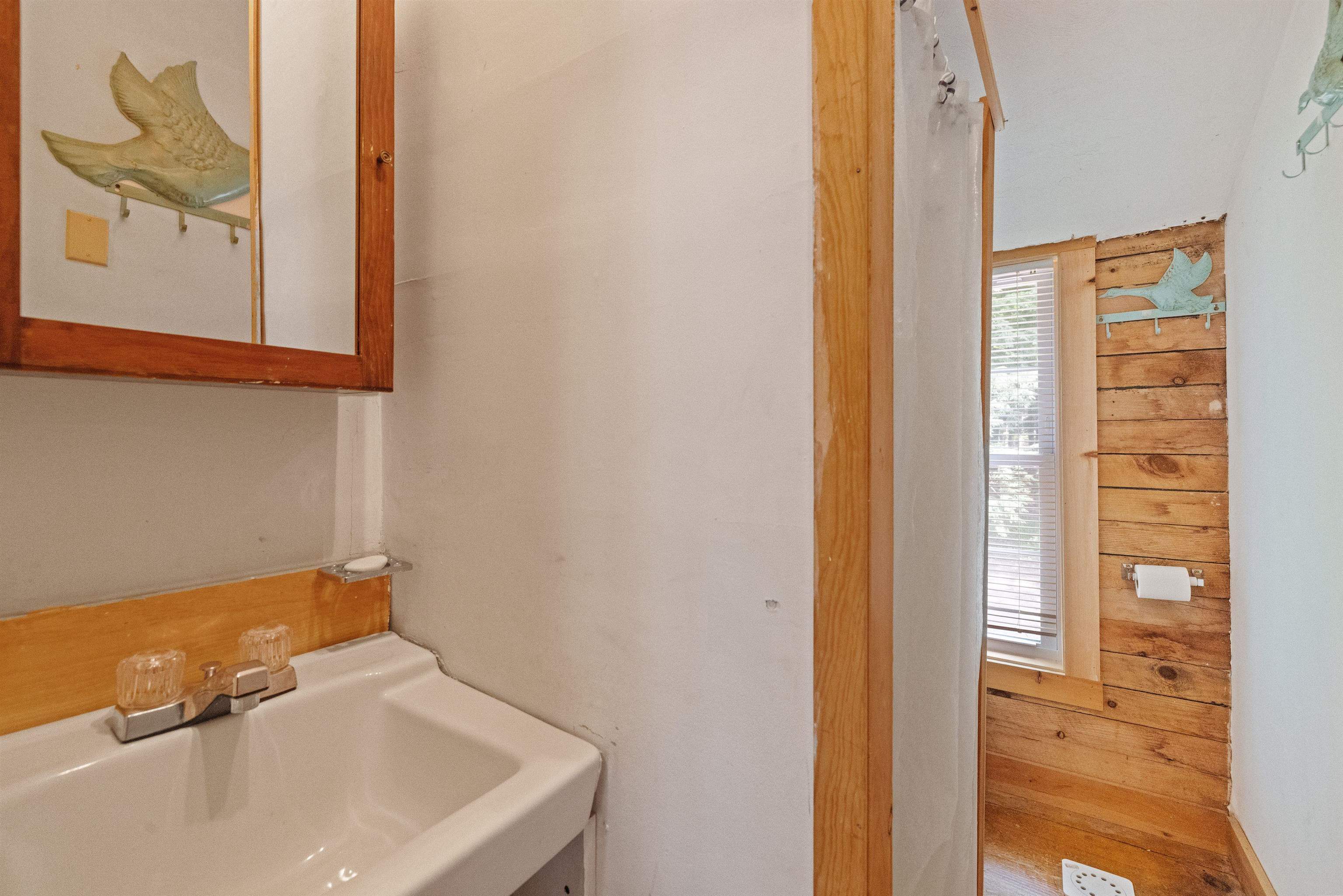 186 Gilman Point Road Moultonborough, NH 03254 - Photo 34 of 41 Gallery Image 34