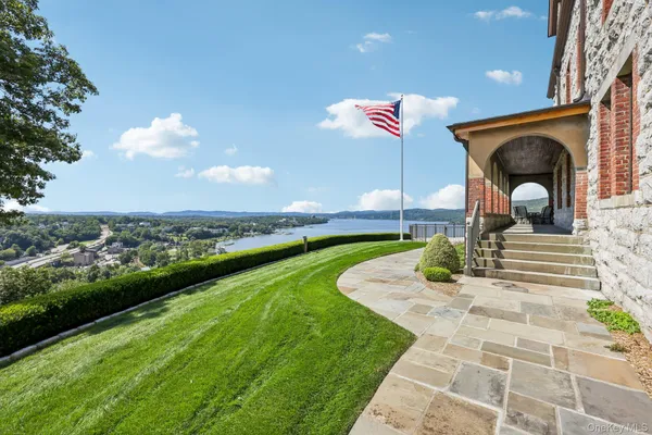 $3,175,000 | 1 St Mary's Convent, Peekskill, NY 10566