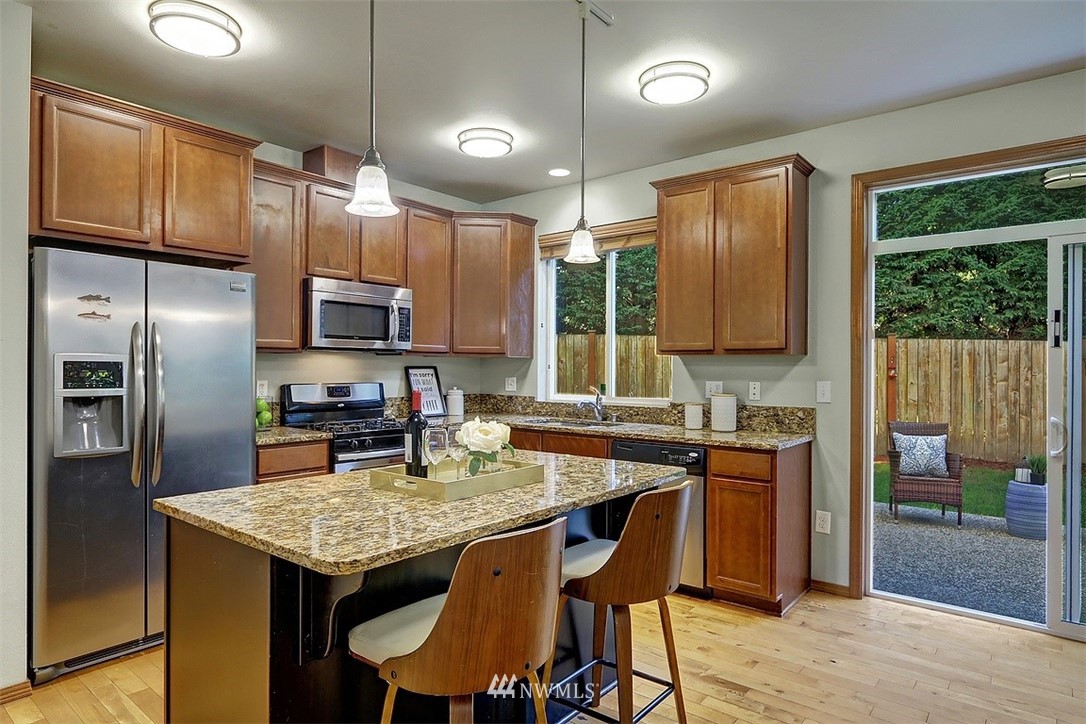 9430 Northeast 173rd Place Bothell, WA 98011 - Photo 16 of 32