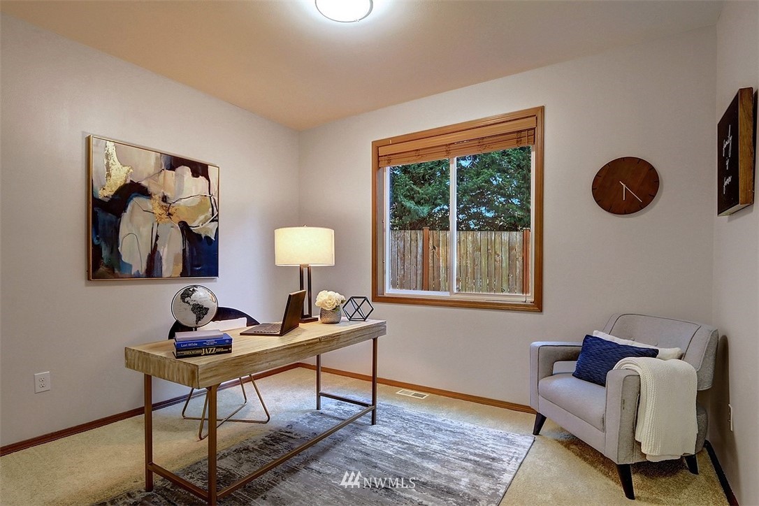 9430 Northeast 173rd Place Bothell, WA 98011 - Photo 17 of 32