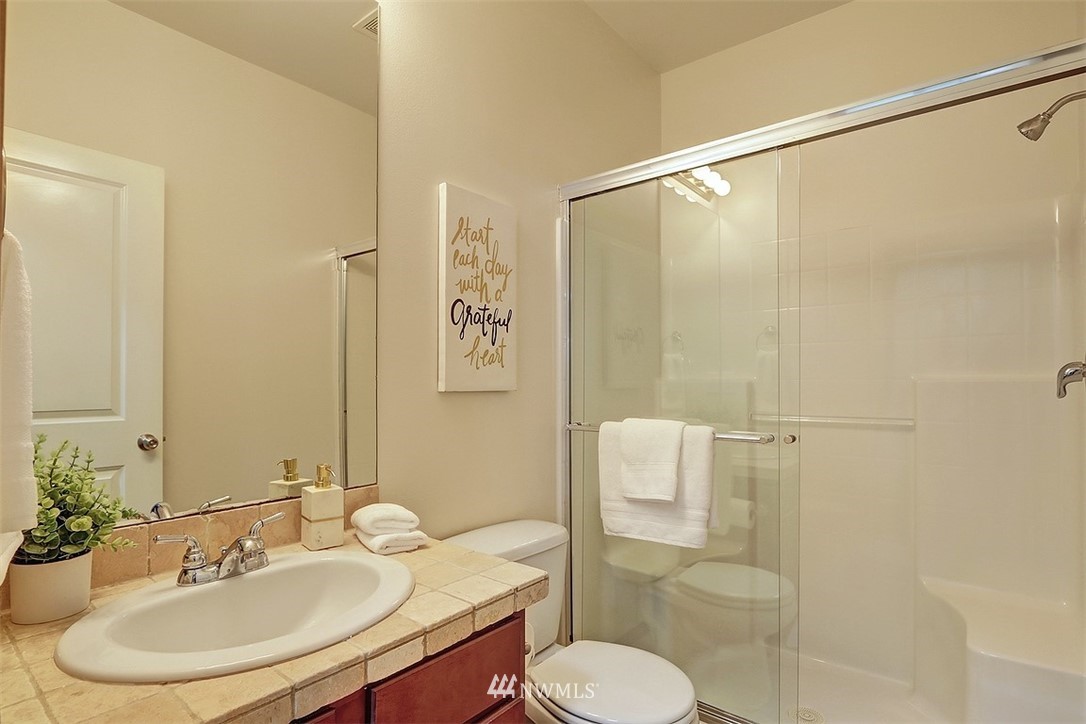 9430 Northeast 173rd Place Bothell, WA 98011 - Photo 18 of 32