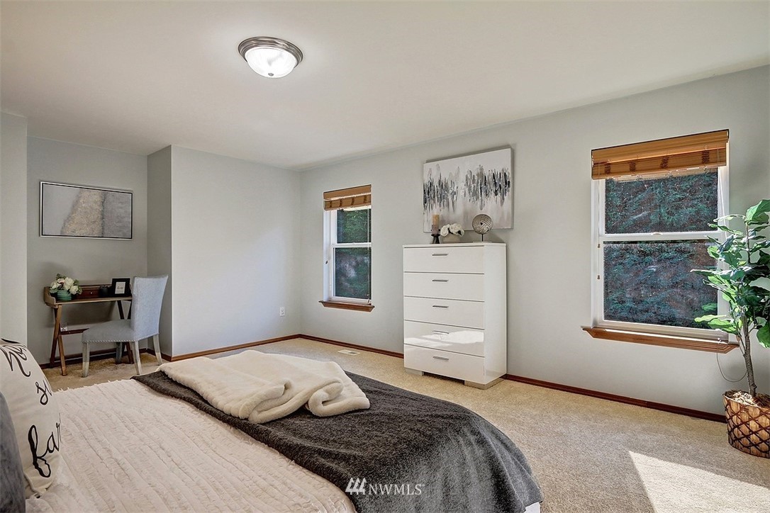 9430 Northeast 173rd Place Bothell, WA 98011 - Photo 19 of 32