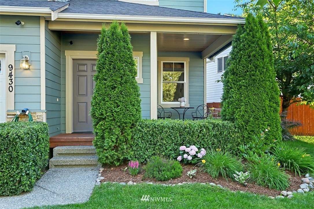 9430 Northeast 173rd Place Bothell, WA 98011 - Photo 3 of 32