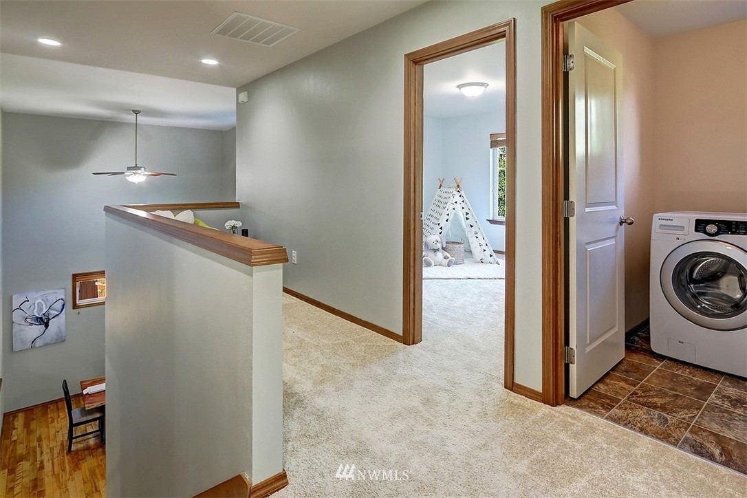 9430 Northeast 173rd Place Bothell, WA 98011 - Photo 27 of 32