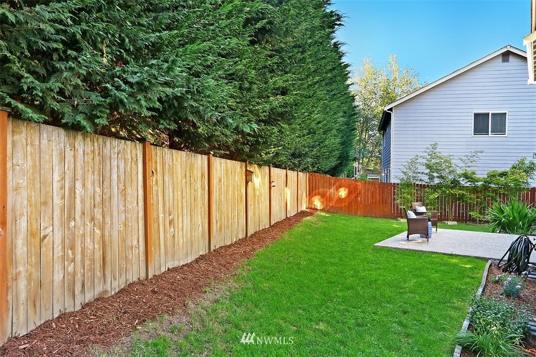 9430 Northeast 173rd Place Bothell, WA 98011 - Photo 30 of 32