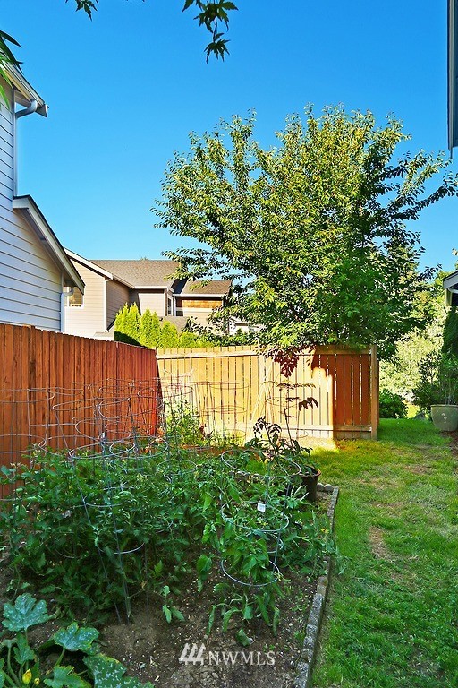 9430 Northeast 173rd Place Bothell, WA 98011 - Photo 31 of 32