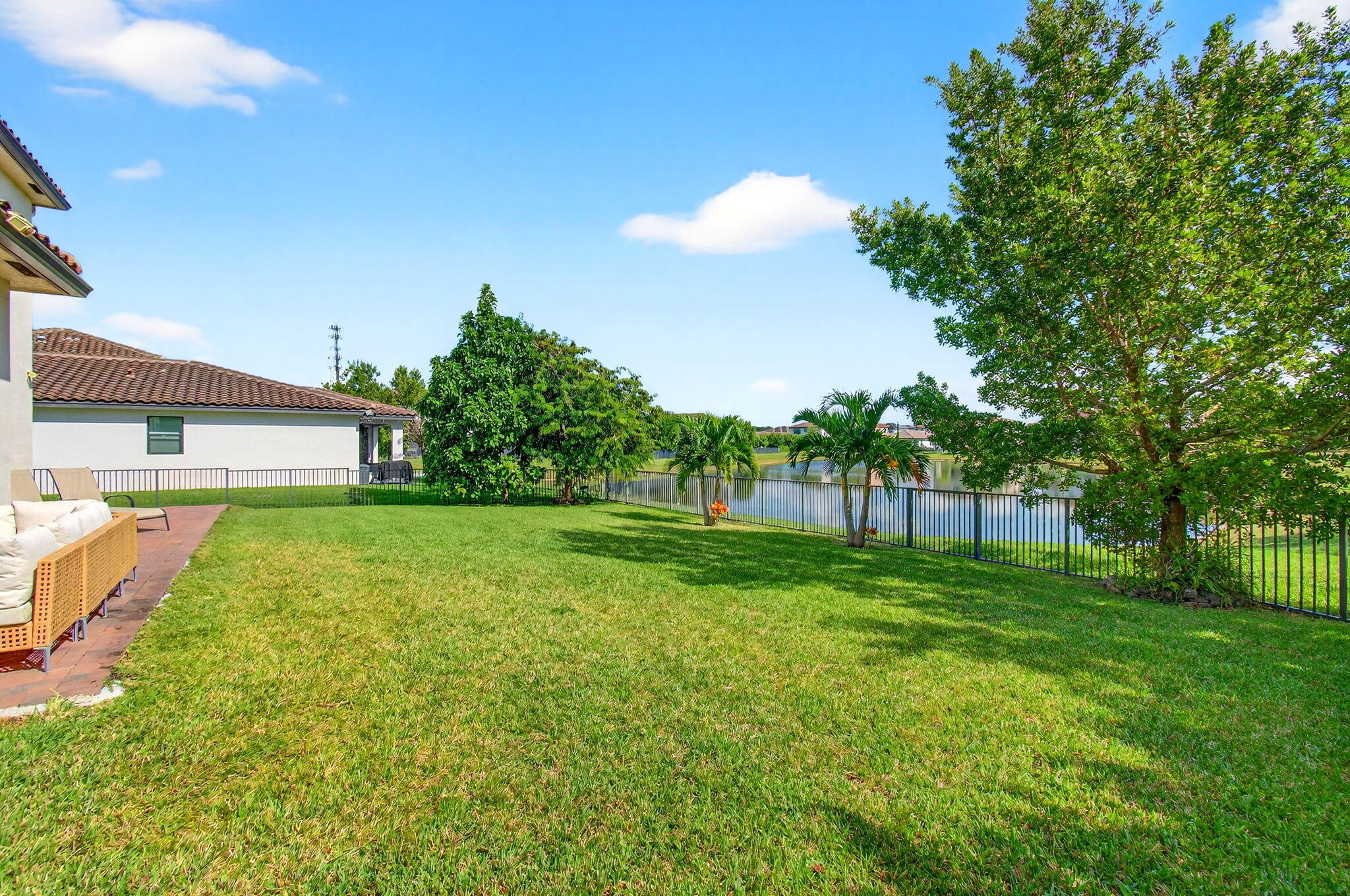 3502 Bauer Road Royal Palm Beach, FL 33411 - Photo 14 of 80 Room For a Pool