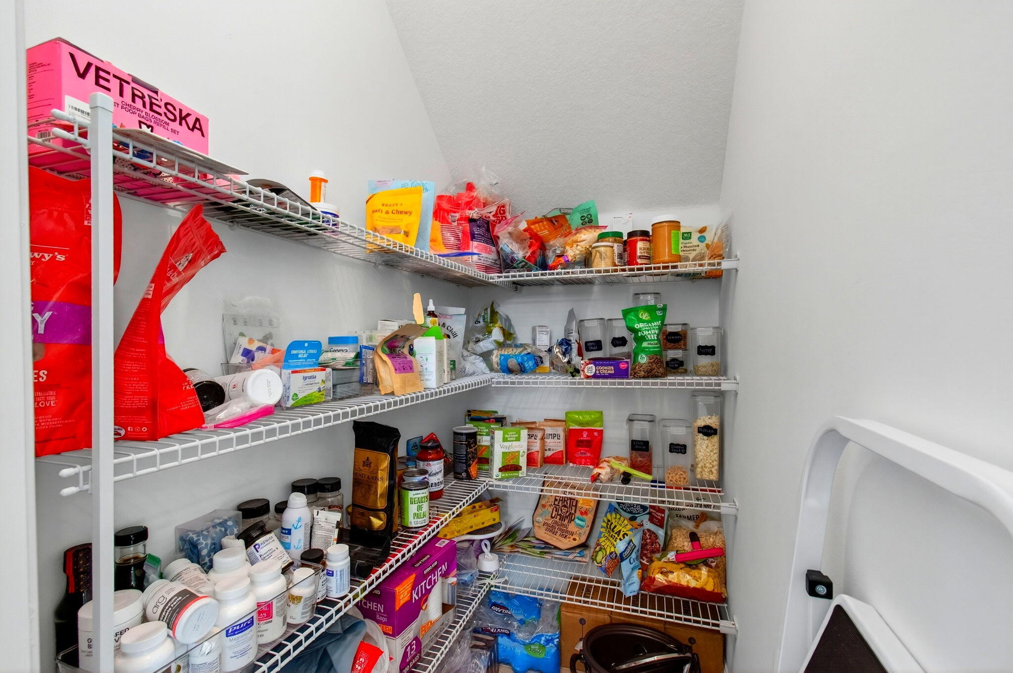 3502 Bauer Road Royal Palm Beach, FL 33411 - Photo 30 of 80 Large Walk-in Pantry