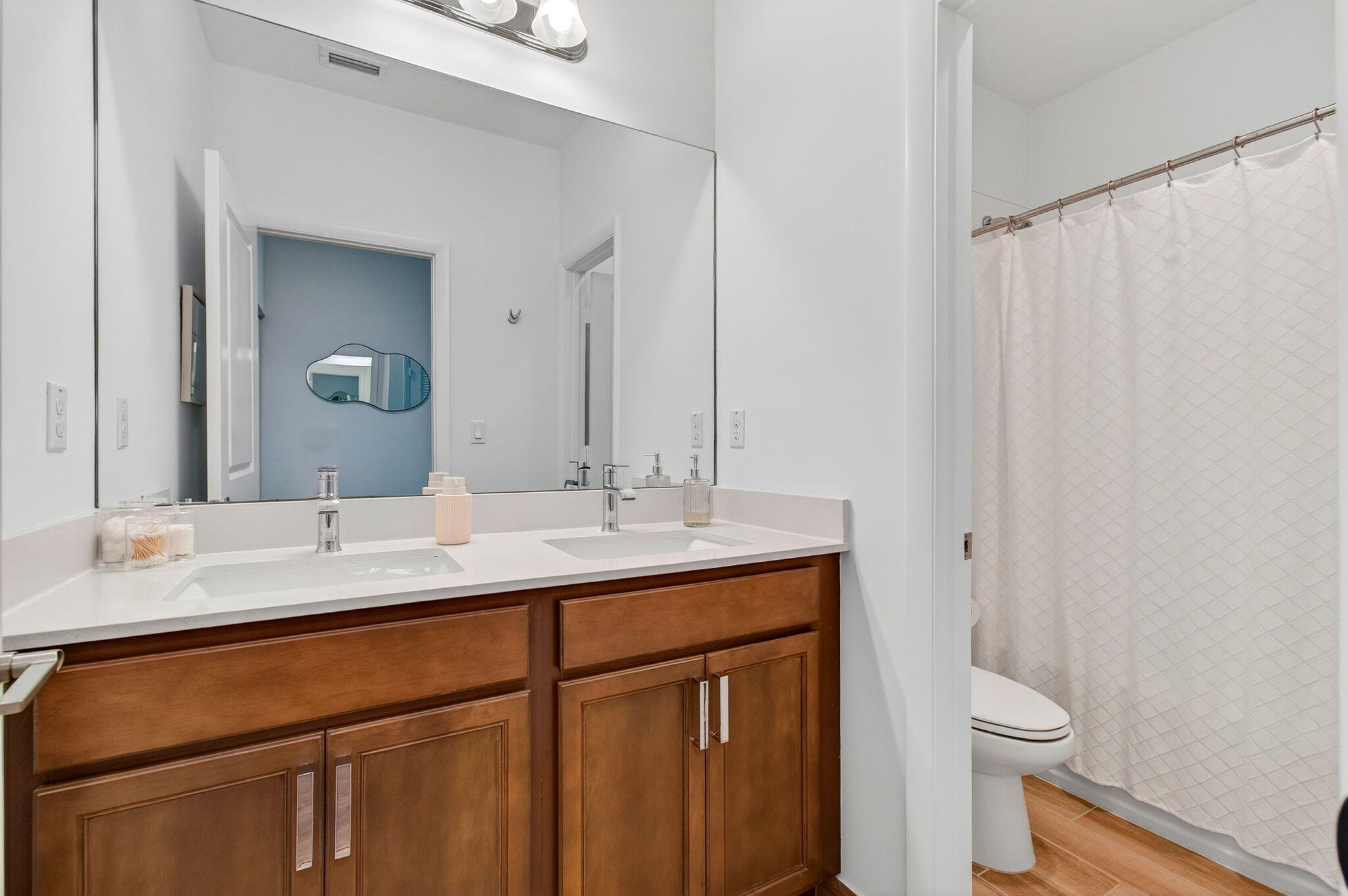 3502 Bauer Road Royal Palm Beach, FL 33411 - Photo 61 of 80 Upstairs Guest Bath 3