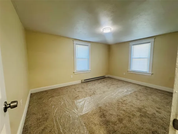 $2,000 | 202 Cleveland Avenue, Endicott, NY 13760