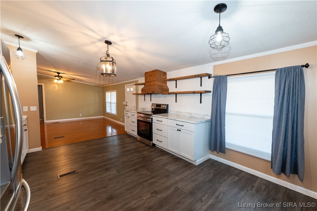 840 Ferguson Lane Corydon, IN 47112 - Photo 3 of 26