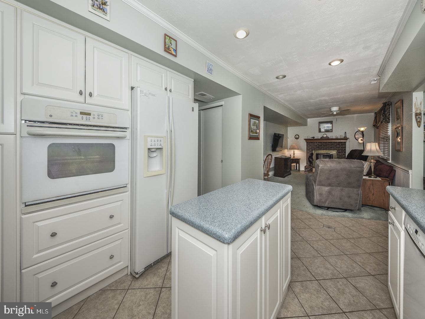 245 Aspen Road Yardley, PA 19067 - Photo 11 of 30 Gallery Image 11