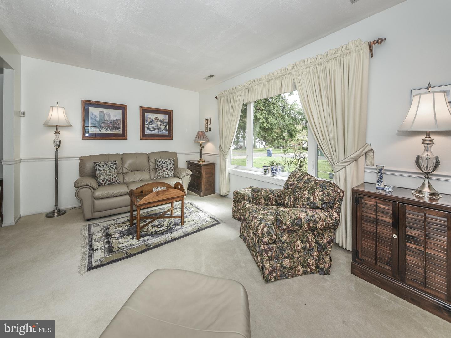 245 Aspen Road Yardley, PA 19067 - Photo 5 of 30 Gallery Image 5