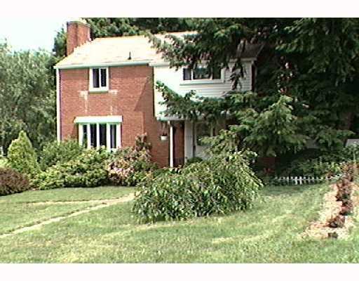 206 Houston Road Pittsburgh, PA 15237 - Photo 1 of 8 Exterior Front.