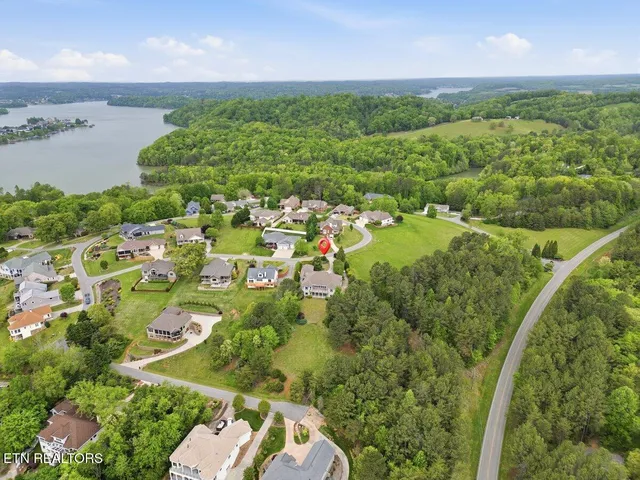 $999,900 | 130 Pointe Summit Drive, Greenback, TN 37742