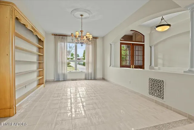 $999,900 | 130 Pointe Summit Drive, Greenback, TN 37742