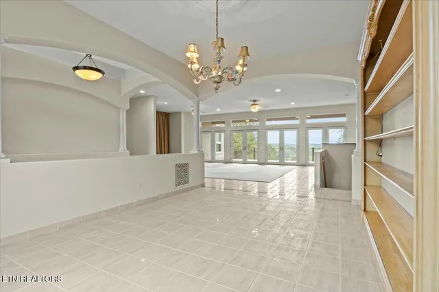 $999,900 | 130 Pointe Summit Drive, Greenback, TN 37742