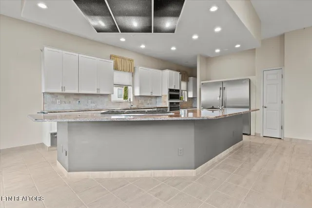 $999,900 | 130 Pointe Summit Drive, Greenback, TN 37742