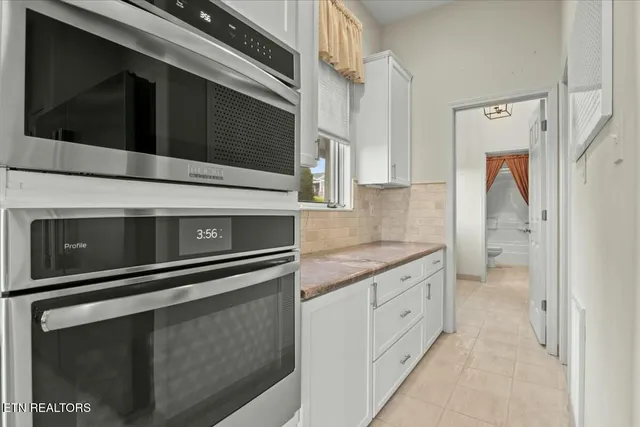 $999,900 | 130 Pointe Summit Drive, Greenback, TN 37742