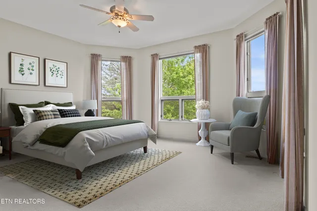 $999,900 | 130 Pointe Summit Drive, Greenback, TN 37742