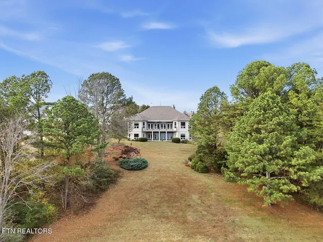 $999,900 | 130 Pointe Summit Drive, Greenback, TN 37742