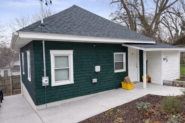 $1,000 | 337 1/2 Riverside Drive, Unit E, Johnson City, NY 13790