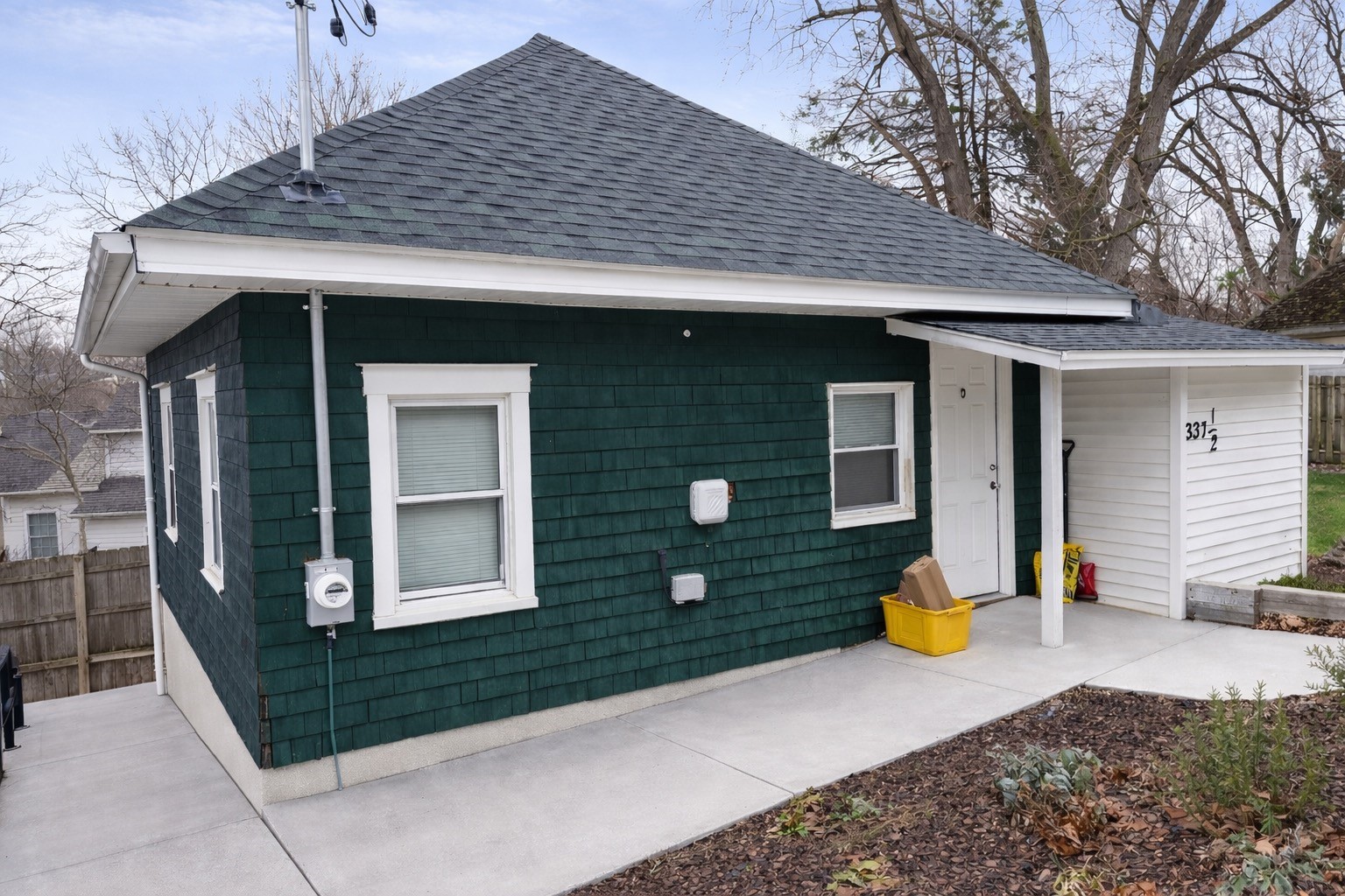 337 1/2 Riverside Drive, Unit E Johnson City, NY 13790 - Photo 1 of 16