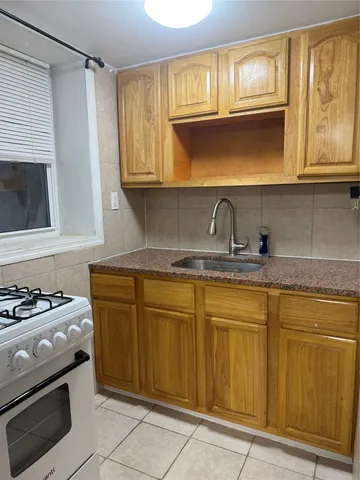 $1,000 | 337 1/2 Riverside Drive, Unit E, Johnson City, NY 13790